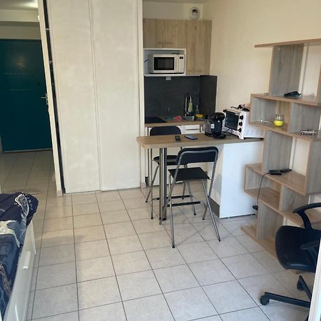 Studio Avec Place De Parking A La Timone Marseilles Buitenkant foto